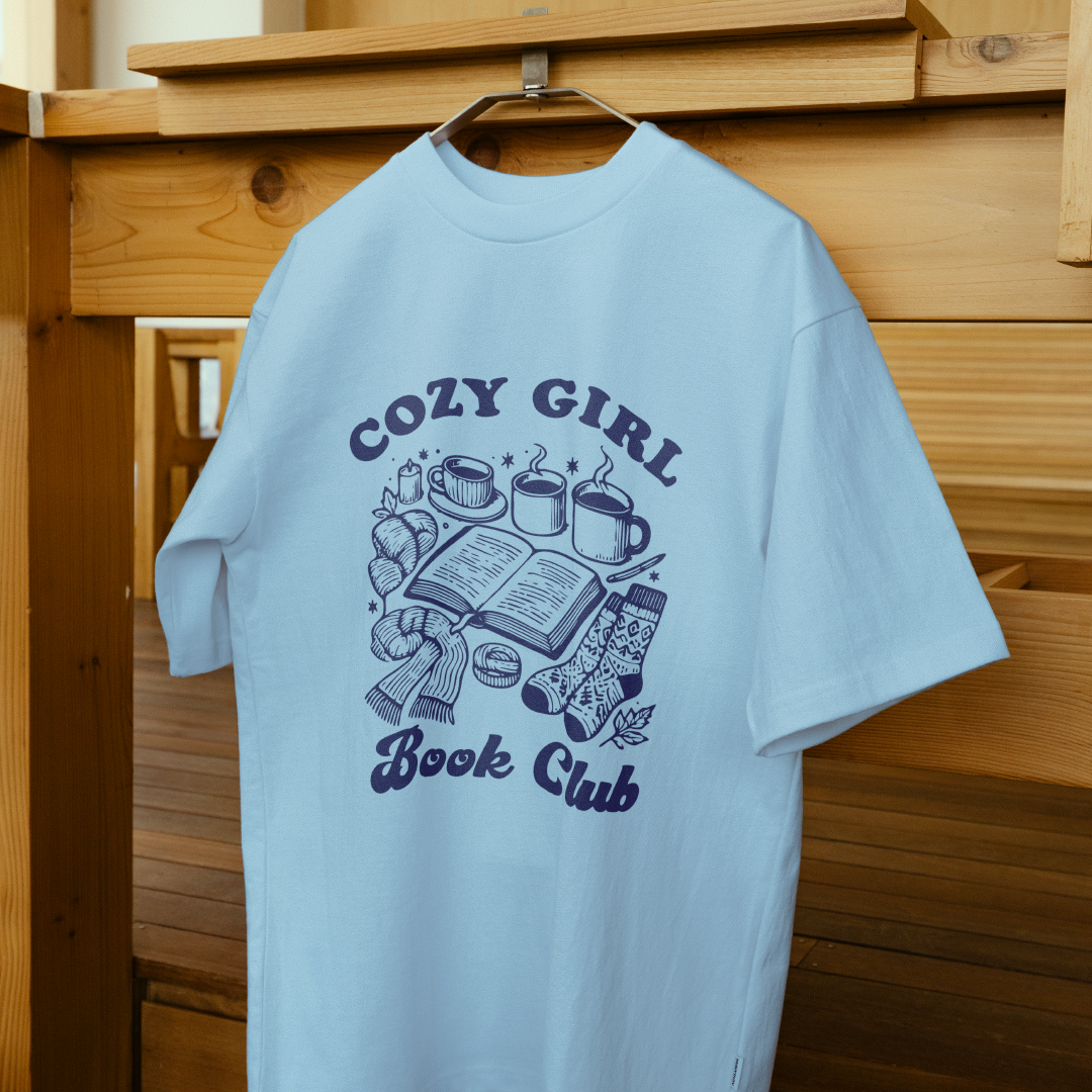 Camiseta Cozy Girl Book Club